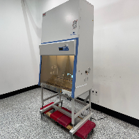 Thermo 1300 Series A2 4Ft Biosafety Cabinet image 1